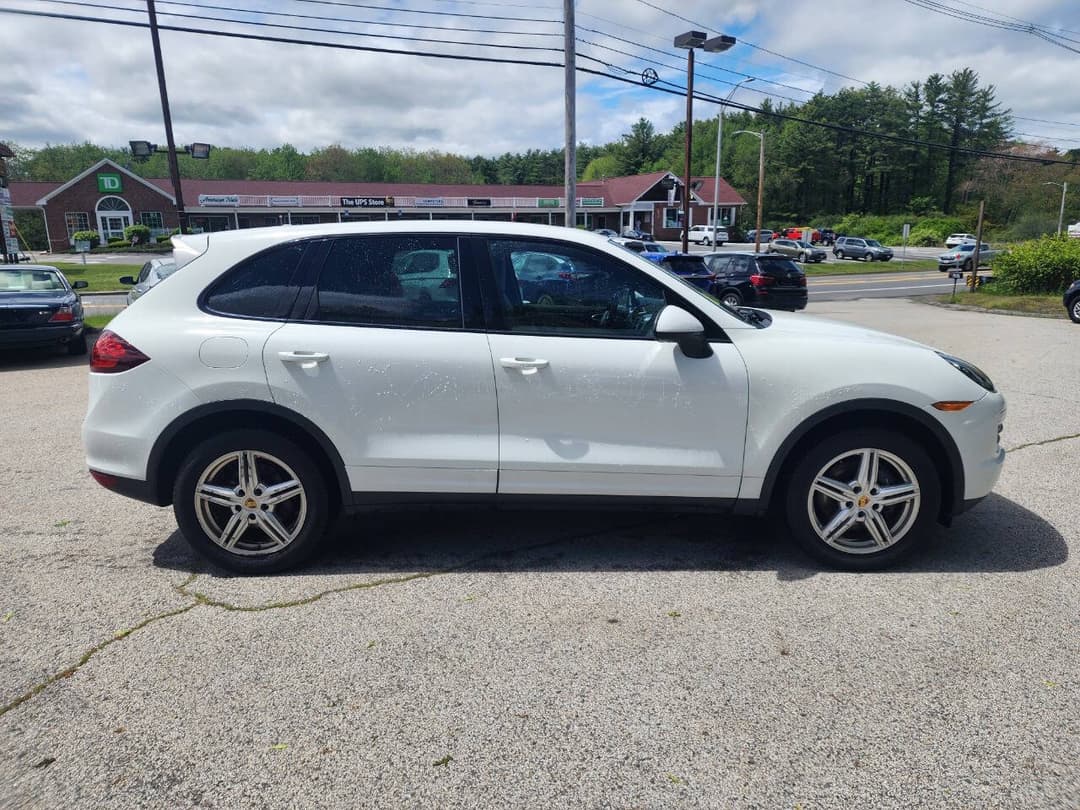 Photo 5 of 2014 Porsche Cayenne Platinum