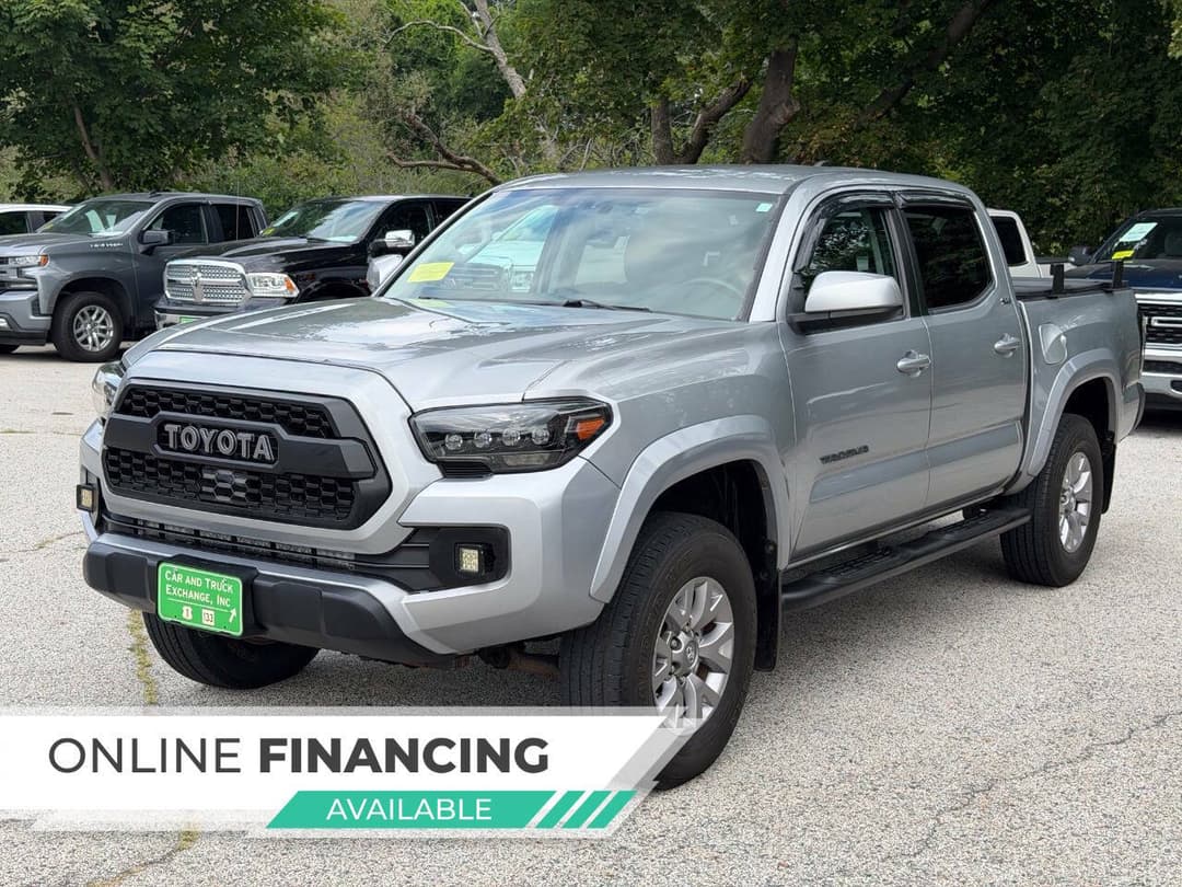 Photo 1 of 2016 Toyota Tacoma SR5 V6
