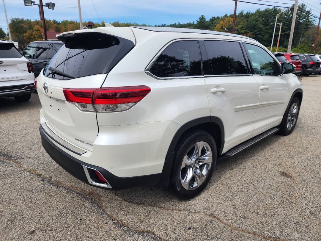 Photo 5 of 2018 Toyota Highlander Limited
