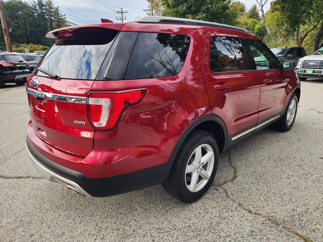 Photo 5 of 2016 Ford Explorer XLT
