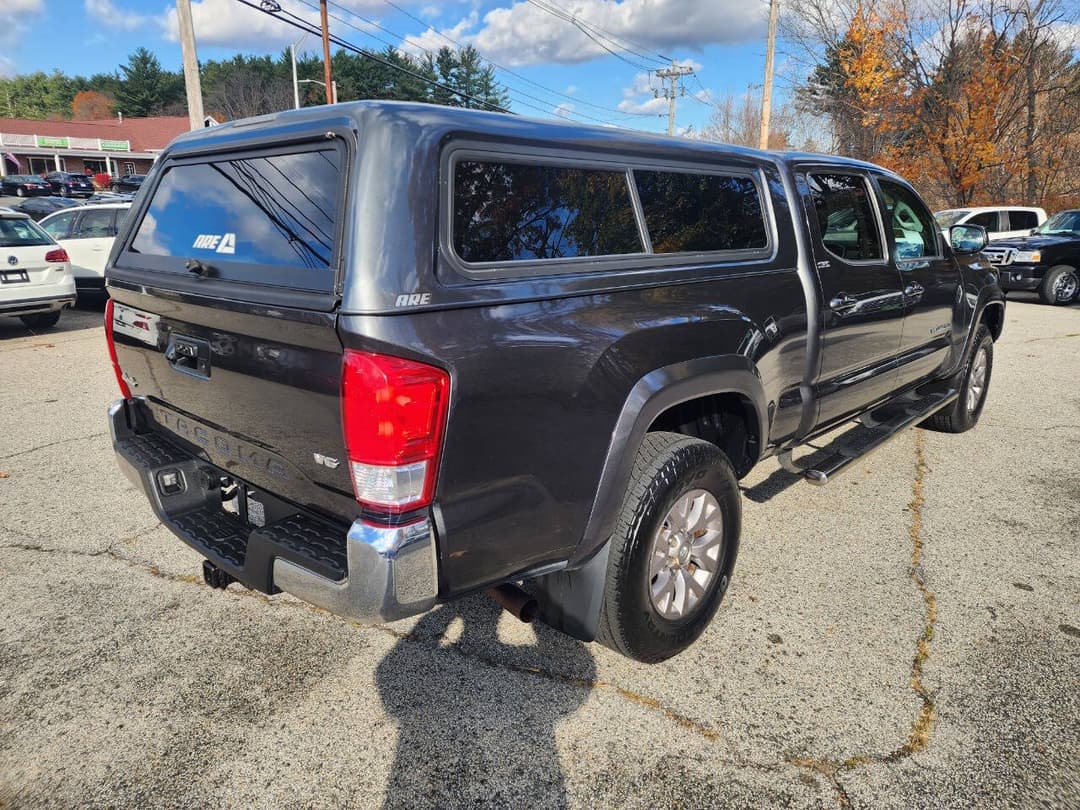 2016 Toyota Tacoma SR5 V6 - Image 5